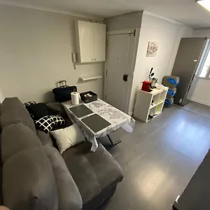 https://room-cerca-del-centro-de-barcelona-barceloneta-y-aeropuerto.topbarcelonahotels.com
